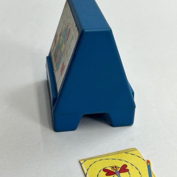 Vintage Fisher Price Little People Blue Nursery School Art Easel With Book - Picture 5 of 11
